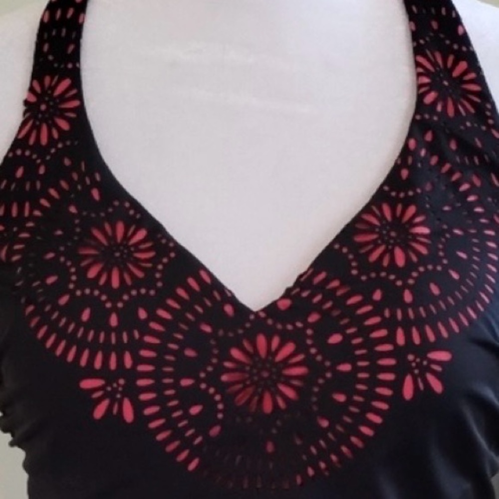 Dreamworks Black and Pink Women Swim One Piece